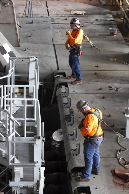 NASA image: Core Stage Engine Platform Installation on Mobile Launcher