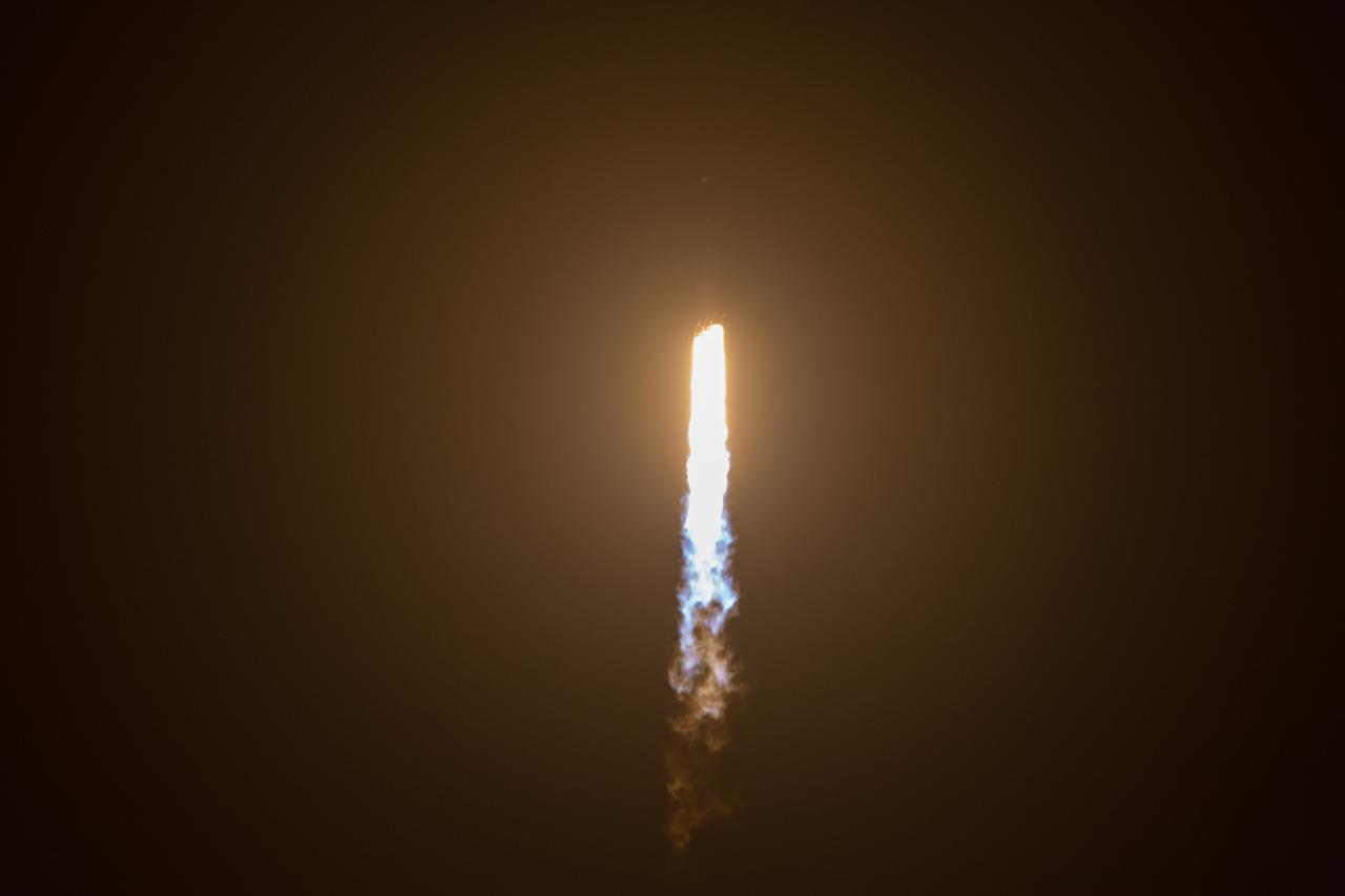 A SpaceX Falcon Heavy rocket roars upward after lifting off from Launch Complex 39A at 2:30 a.m. EDT on June 25, 2019, at NASA’s Kennedy Space Center in Florida. The Falcon Heavy rocket carries two dozen satellites to space for the U.S. Department of Defense, including four NASA payloads that are part of the Space Test Program (STP-2) mission, managed by the U.S. Air Force Space and Missile Systems Center. The four NASA payloads include two technology demonstrations to improve how spacecraft propel and navigate, as well as two NASA science missions to help us better understand the nature of space and how it impacts technology on spacecraft and the ground. 