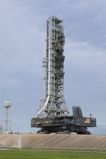 NASA image: Mobile Launcher Move to Pad