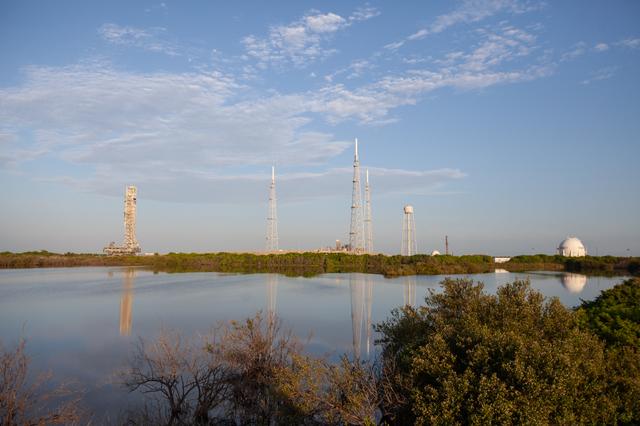 NASA image: Mobile Launcher Move to Pad