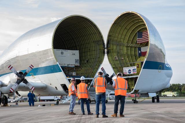 NASA image: Artemis-2 Heat Shield Arrival