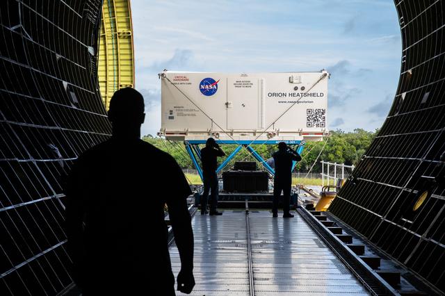 NASA image: Artemis-2 Heat Shield Arrival