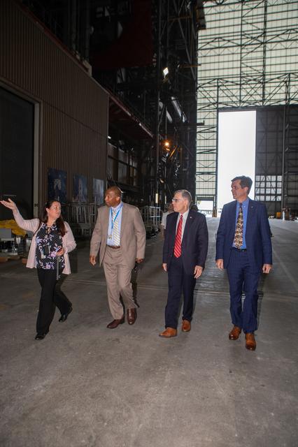 NASA image: Director of the White House Office of Science and Technology Tou