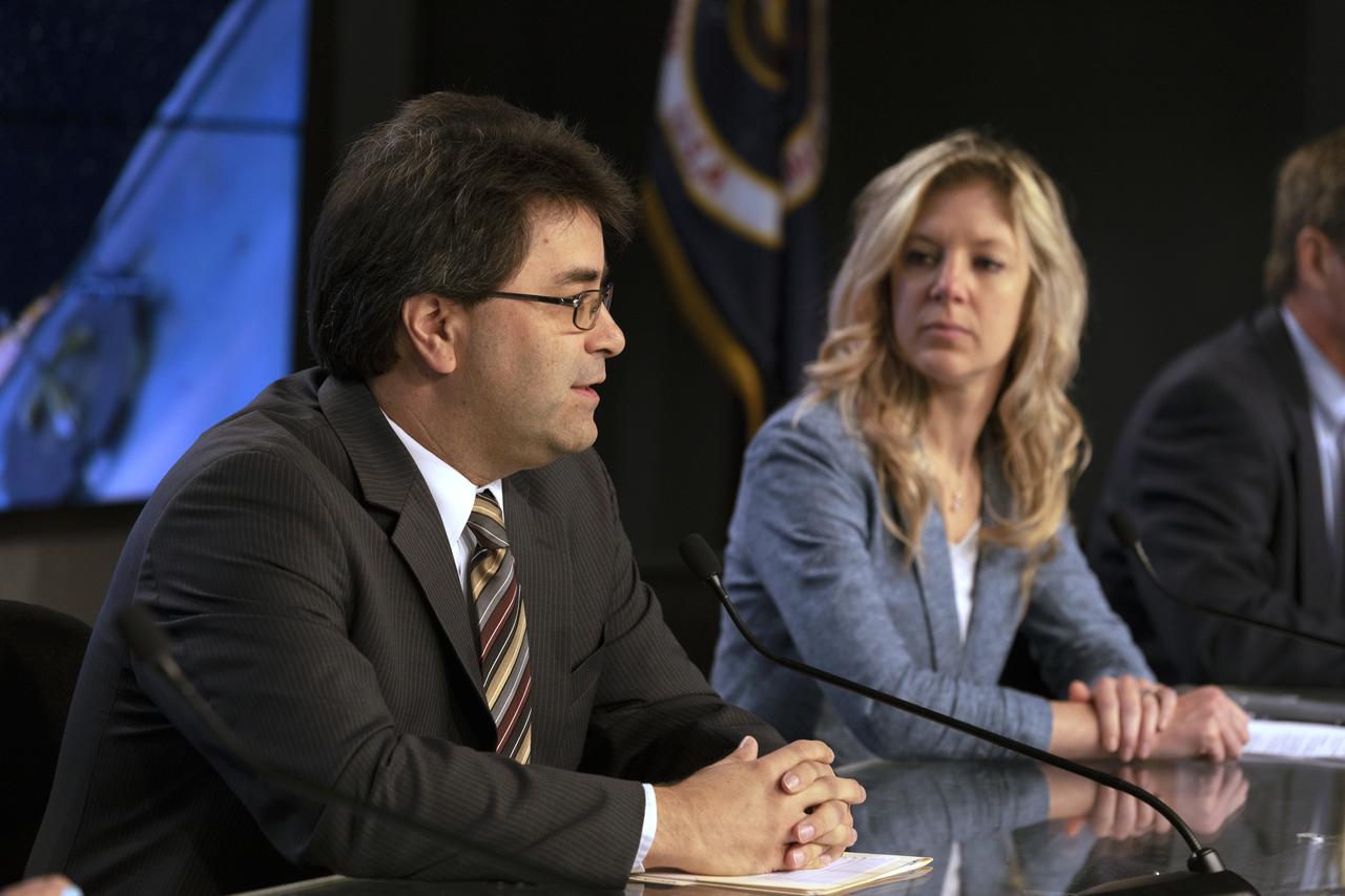 Bill Spetch, deputy manager of the International Space Station Transportation Integration Office at NASA’s Johnson Space Center in Houston, speaks during the prelaunch news conference for SpaceX’s 18th Commercial Resupply Services (CRS-18) mission to the station on July 24, 2019, at the agency’s Kennedy Space Center in Florida. At right is Jessica Jensen, director of Dragon mission management at SpaceX.  The SpaceX Falcon 9 rocket and uncrewed Dragon spacecraft are scheduled to launch July 24, 2019, from Space Launch Complex 40 at Florida’s Cape Canaveral Air Force Station. 