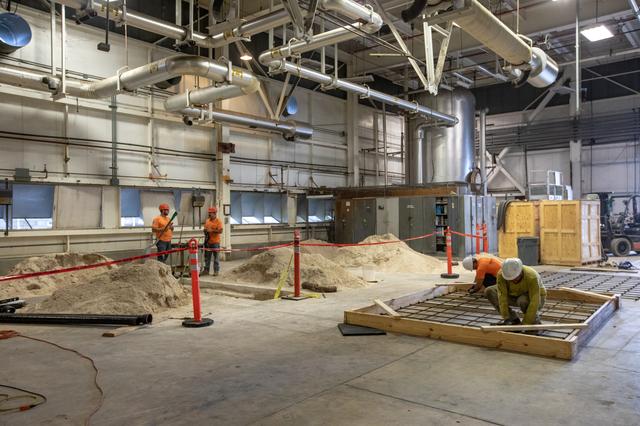 NASA image: Utility Annex Story - Refurbishment of Chilled Water Plant