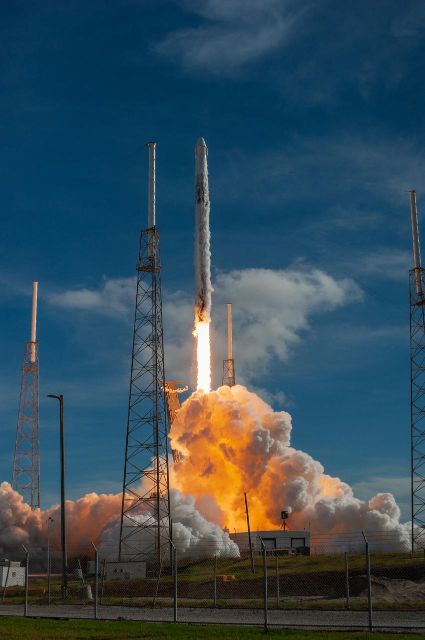 A SpaceX Falcon 9 rocket lifts off from Space Launch Complex 40 at Cape Canaveral Air Force Station in Florida at 6:01 p.m. EDT on July 25, 2019, carrying the Dragon spacecraft on the company's 18th Commercial Resupply Services (CRS-18) mission to the International Space Station.  The uncrewed Dragon spacecraft will deliver about 5,000 pounds of science and research, crew supplies and vehicle hardware to the orbiting laboratory. 