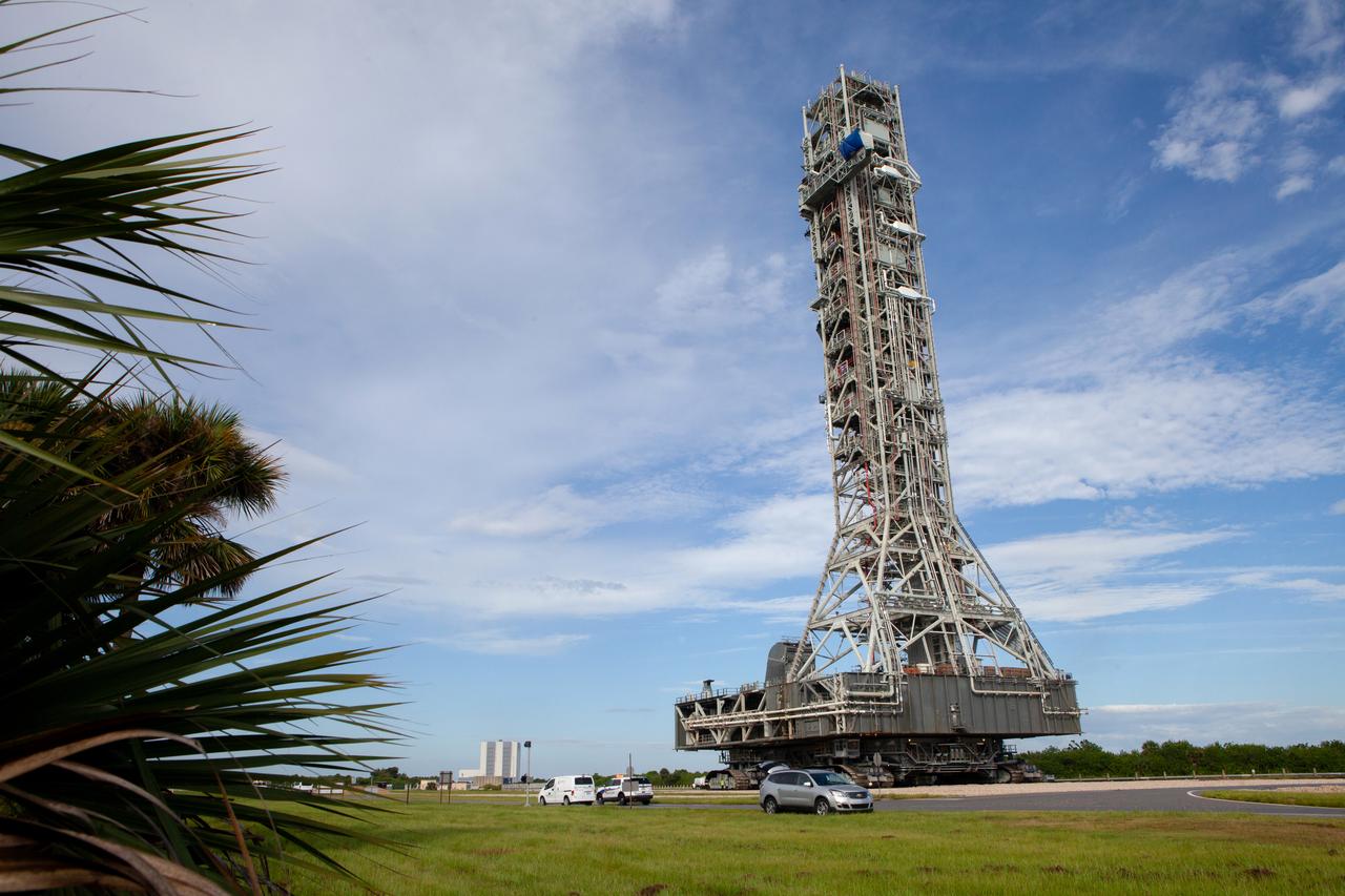 Exploration Ground Systems teams at NASA’s Kennedy Space Center in Florida take precautions to protect Artemis ground support equipment in advance of Hurricane Dorian. On Aug. 30, 2019, crawler-transporter 2 moved the mobile launcher (ML) from its current position at Launch Pad 39B to inside the Vehicle Assembly Building. In its final phases of development, the ML stands nearly 400 feet tall and is needed to assemble, process and launch NASA’s powerful Space Launch System rocket and Orion spacecraft on missions to the Moon and Mars.