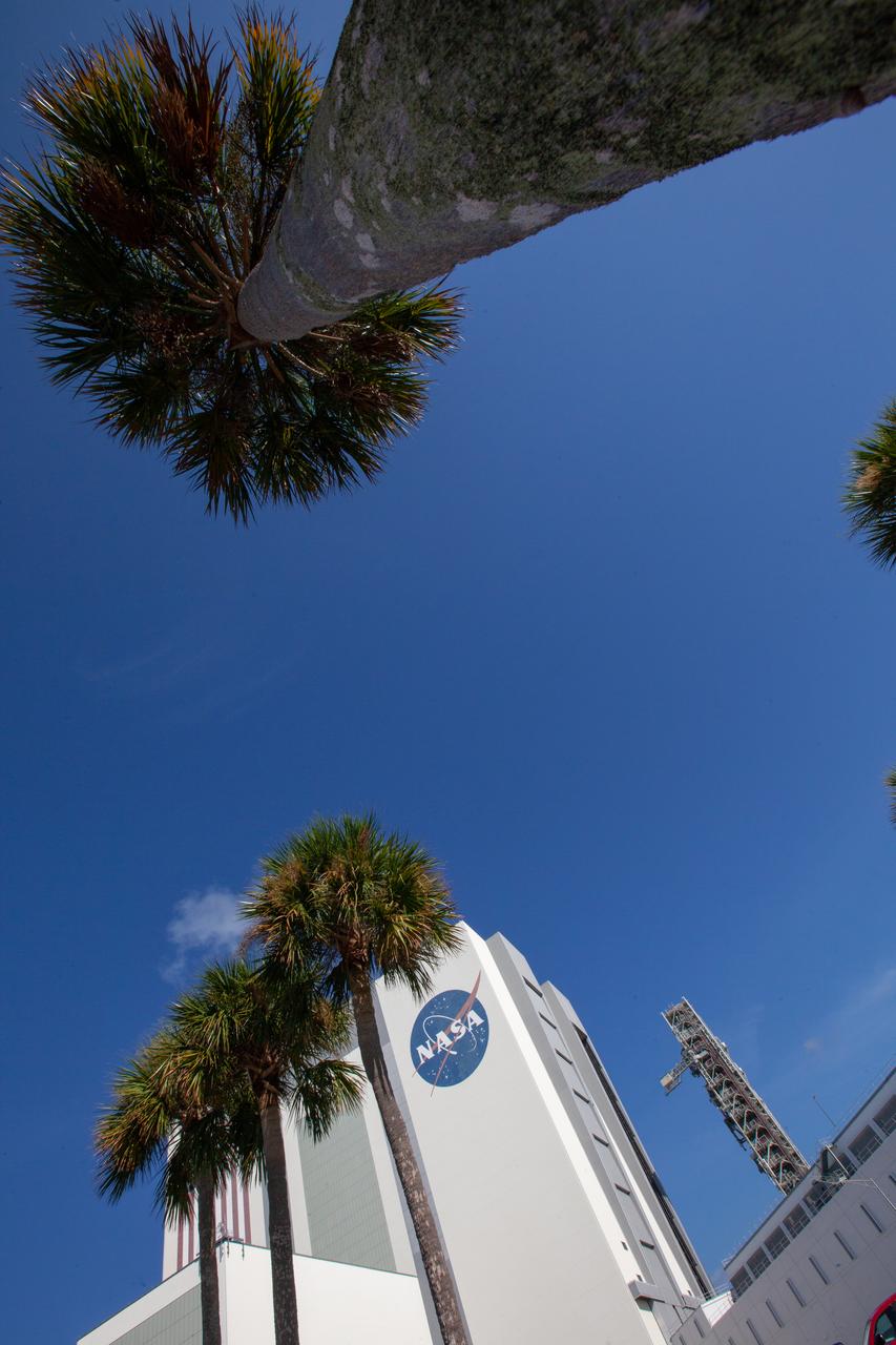 The mobile launcher for NASA’s Artemis missions rolls out of the Vehicle Assembly Building (VAB) at Kennedy Space Center in Florida on Sept. 10, 2019, after spending a week and a half inside due to the approach of Hurricane Dorian. The nearly 400-foot-tall structure was moved from Launch Pad 39B to the VAB for safekeeping on Aug. 30. The storm passed about 70 miles east of the spaceport during the overnight hours Tuesday, Sept. 3, and Wednesday, Sept. 4. NASA’s Exploration Ground Systems is moving the mobile launcher back to the launch pad, where teams will complete testing and checkout on the launcher in the coming weeks for the Artemis I mission.