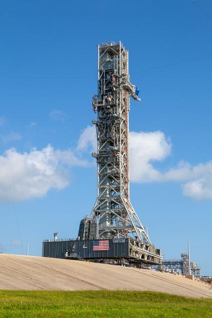 NASA image: Mobile Launcher Back to Pad 39B
