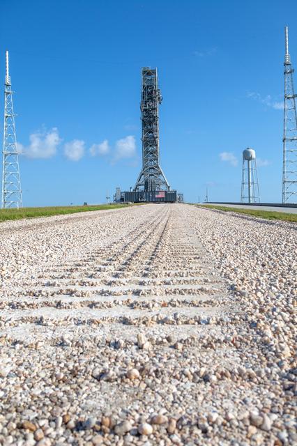 NASA image: Mobile Launcher Back to Pad 39B