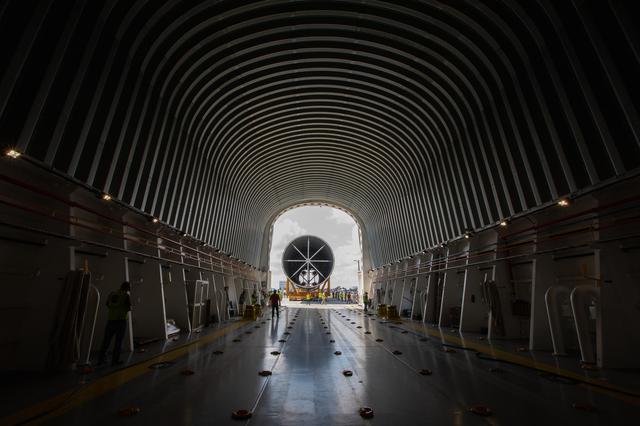 NASA image: SLS Core Stage Pathfinder Offload