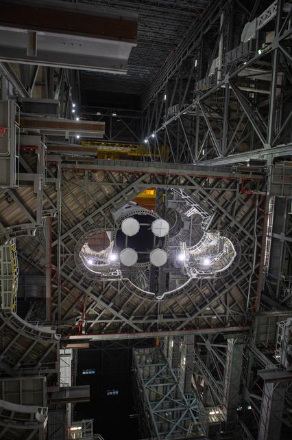 NASA image: Core State Pathfinder Training Month - Lift into High Bay 3