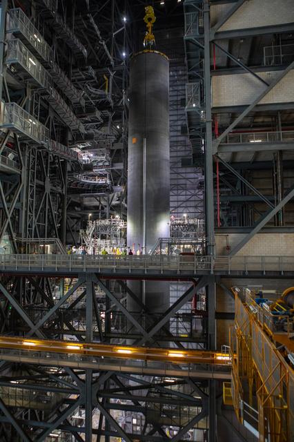 NASA image: Core State Pathfinder Training Month - Lift into High Bay 3