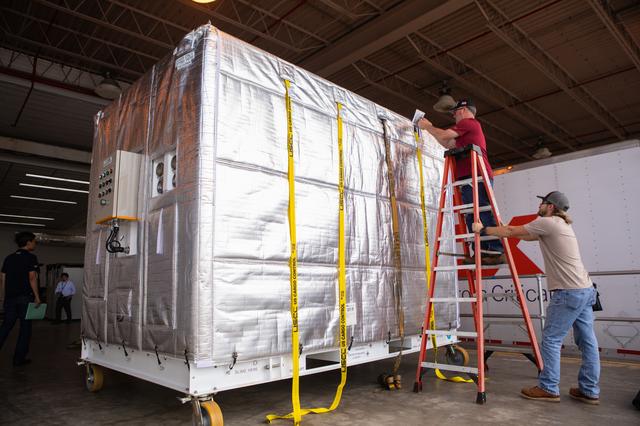 NASA image: Arrival of HISUI (JAXA) Payload at SSPF