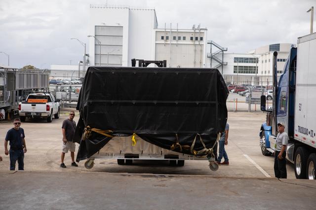NASA image: Arrival of HISUI (JAXA) Payload at SSPF