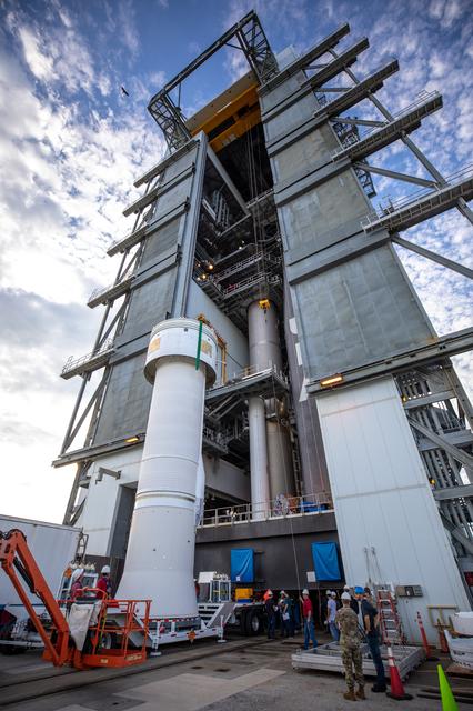 NASA image: CCP Boeing/ULA OFT OVI Stack