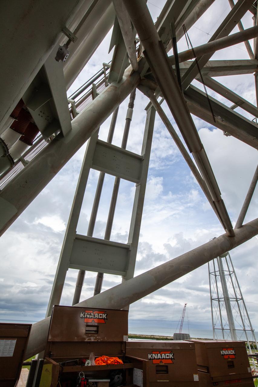 In this view, liquid oxygen lines can be seen going up the mobile launcher at Launch Pad 39B on Nov. 8, 2019, at NASA’s Kennedy Space Center in Florida. The agency’s Exploration Ground Systems oversaw testing of the pad’s cryogenic systems – the infrastructure that will support the flow of liquid hydrogen and liquid oxygen from the storage tanks, located near the pad, to the Space Launch System (SLS) rocket – in preparation for the launch of SLS with the Orion spacecraft atop for the uncrewed Artemis I mission. Each of the liquid oxygen and liquid hydrogen tanks can hold more than 800,000 gallons of propellant. The liquid oxygen will require the use of pumps to push it from the tank to the rocket, while the lighter liquid hydrogen will make its way up to the pad using gaseous hydrogen to pressurize the sphere. 