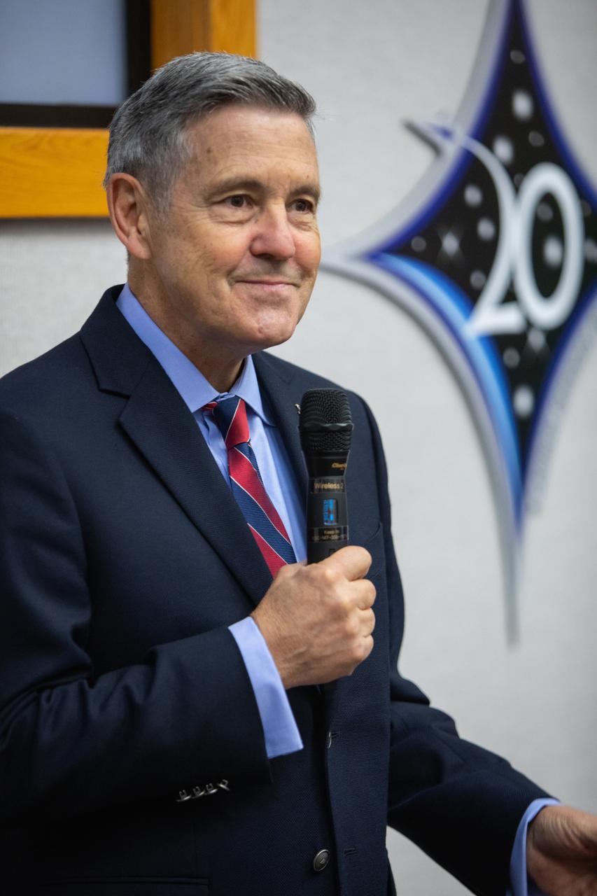 Kennedy Space Center Director Bob Cabana speaks to employees during an innovation showcase on Nov. 19, 2019, in the Florida spaceport’s Neil Armstrong Operations and Checkout Building’s Mission Briefing Room. Nearly 50 exhibitors gathered to participate in the center’s Innovation Days – one of several events throughout the year aimed at fostering and encouraging an innovative culture at Kennedy. Showcase participants included individuals from multiple directorates, programs and organizations throughout Kennedy. In addition to the showcase, employees had the opportunity to attend an overview presentation on NASA’s Human Landing System (HLS), hosted by HLS Program Manager Lisa Watson-Morgan. 