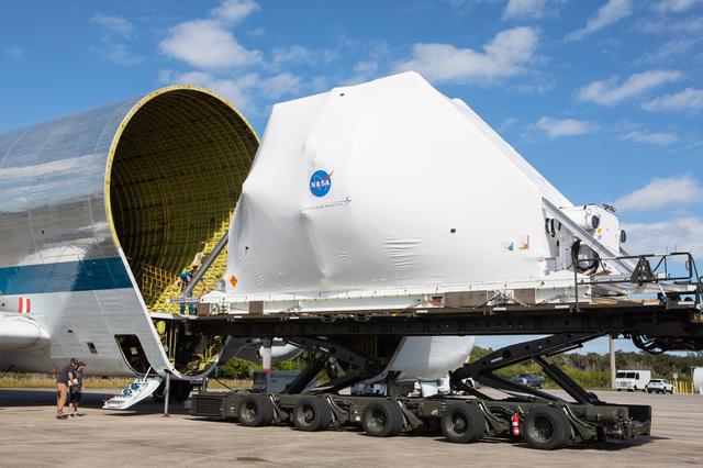 NASA image: Orion CSM Load onto Guppy