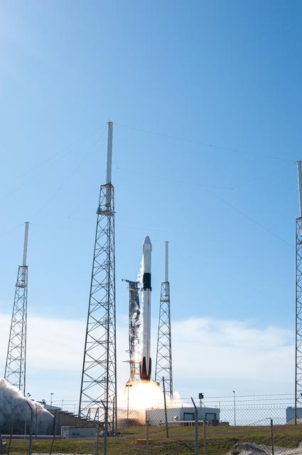 NASA image: SpaceX CRS-19 Liftoff