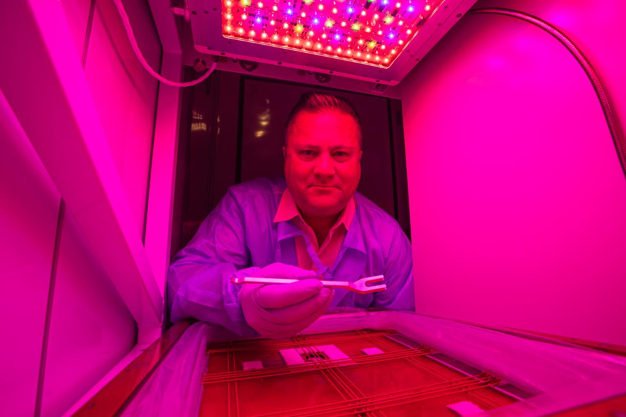 Matthew English is the Exploration Research and Technology facility manager for the Space Station Processing Facility (SSPF) at NASA’s Kennedy Space Center in Florida. English’s responsibilities include ensuring that the International Space Station teams inside the SSPF have the facilities, tools and capabilities they need to support their launch customers, thus providing the support necessary to enable further research and design discoveries within NASA. 