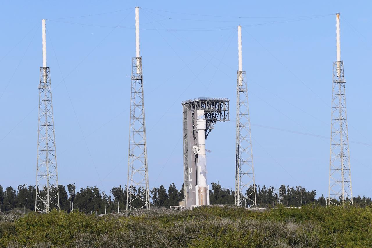 Boeing’s CST-100 Starliner spacecraft is poised atop a fueled United Launch Alliance (ULA) Atlas V rocket at Cape Canaveral Air Force Station’s (CCAFS) Space Launch Complex 41 in Florida for the program’s first-ever Integrated Day of Launch Test on Dec. 6, 2019. The rocket’s booster and Centaur upper stage have been filled with propellants for this full run-through of the launch countdown. The rehearsal is practice for Boeing’s upcoming uncrewed Orbital Flight Test to the International Space Station for NASA’s Commercial Crew Program.