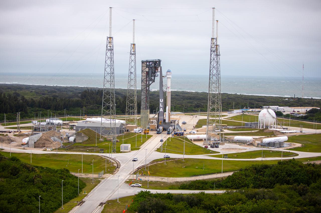 A United Launch Alliance Atlas V rocket, topped by Boeing’s CST-100 Starliner spacecraft, stands on the launch pad at Space Launch Complex 41 at Florida’s Cape Canaveral Air Force Station, Dec. 18, 2019, after rolling from the Vertical Integration Facility. Boeing’s uncrewed Orbital Flight Test will be the Starliner’s first flight to the International Space Station for NASA’s Commercial Crew Program.