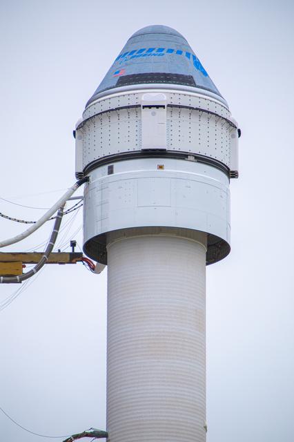 NASA image: OFT Starliner/Atlas V Roll to Pad