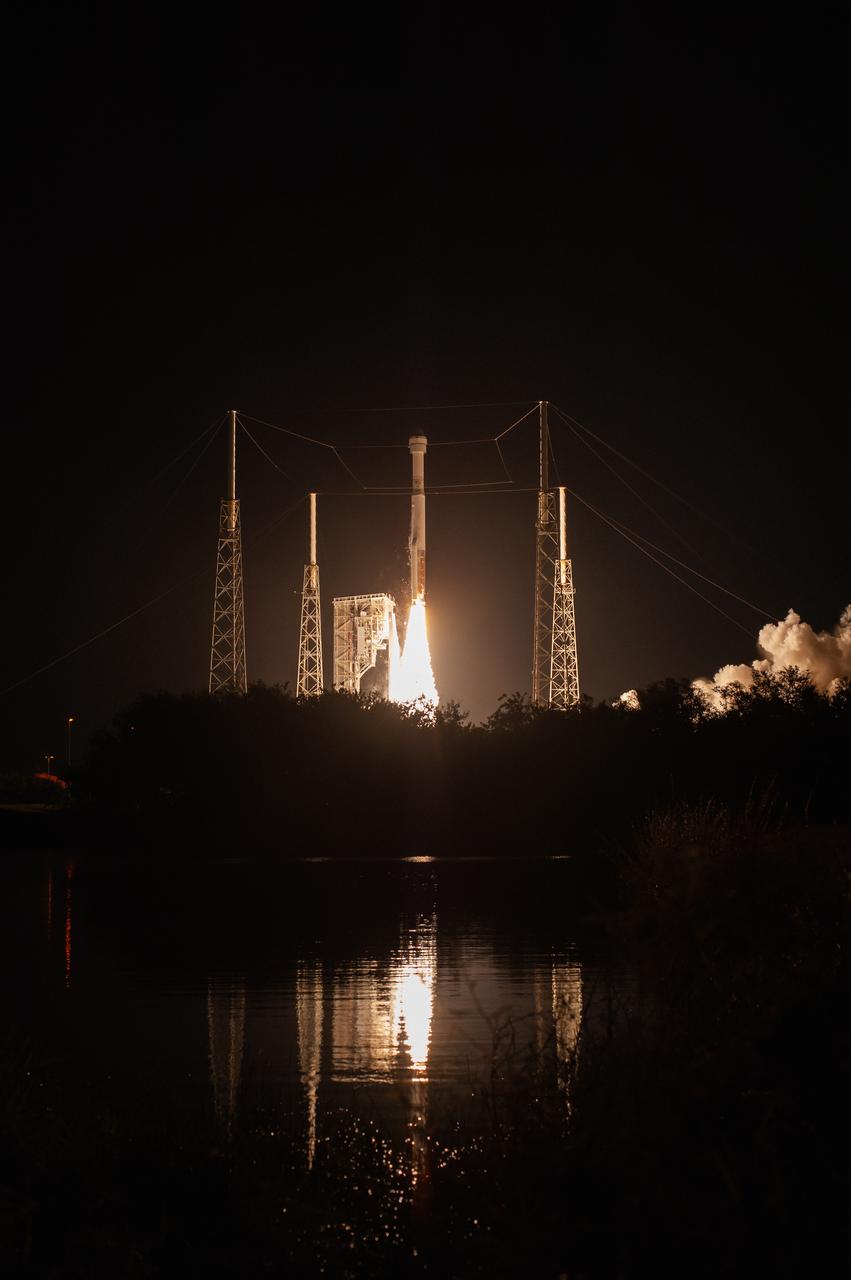 A two-stage United Launch Alliance Atlas V rocket lifts off from Space Launch Complex 41 at Cape Canaveral Air Force Station in Florida for Boeing’s Orbital Flight Test, Dec. 20, 2019. Liftoff occurred at 6:36 a.m. EST. The uncrewed Orbital Flight Test is the Starliner’s first flight for NASA’s Commercial Crew Program.