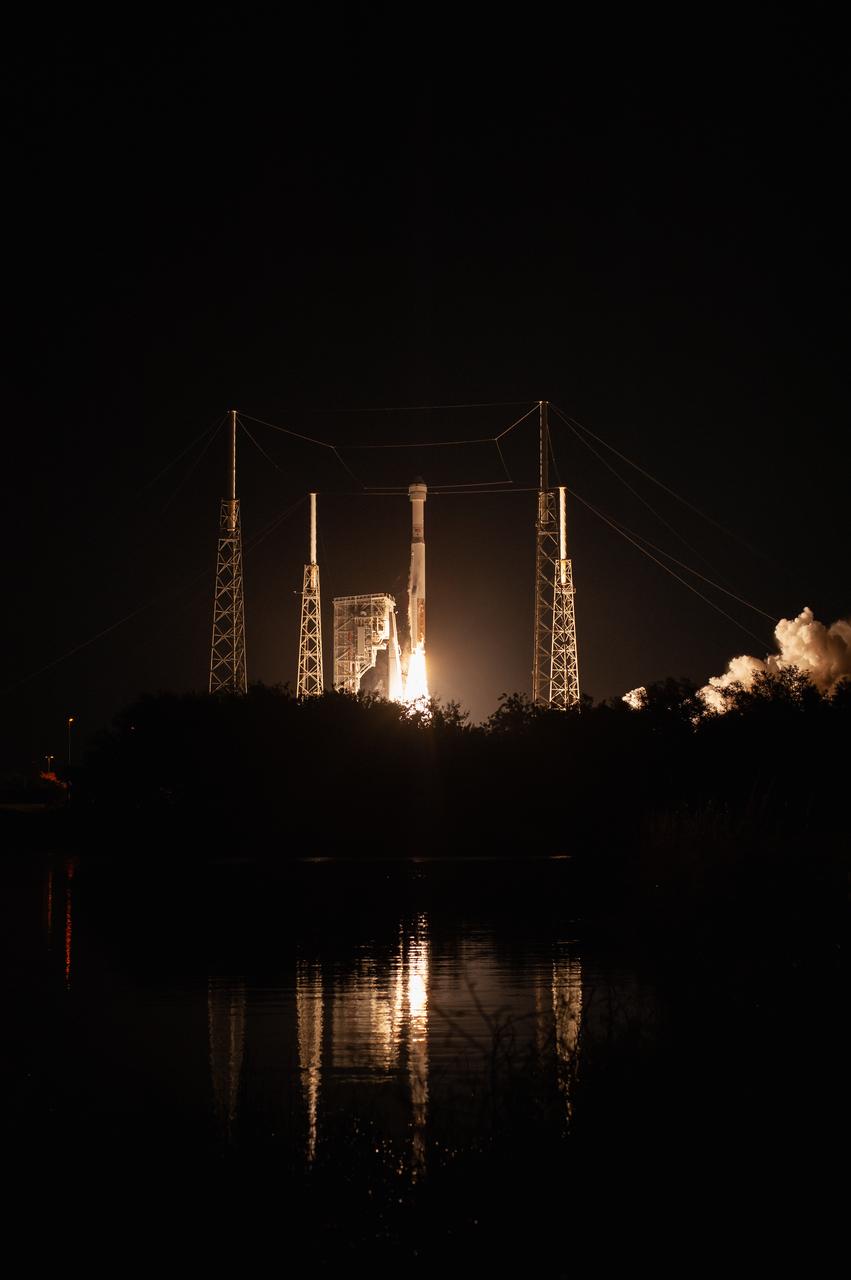 A two-stage United Launch Alliance Atlas V rocket lifts off from Space Launch Complex 41 at Cape Canaveral Air Force Station in Florida for Boeing’s Orbital Flight Test, Dec. 20, 2019. Liftoff occurred at 6:36 a.m. EST. The uncrewed Orbital Flight Test is the Starliner’s first flight for NASA’s Commercial Crew Program.
