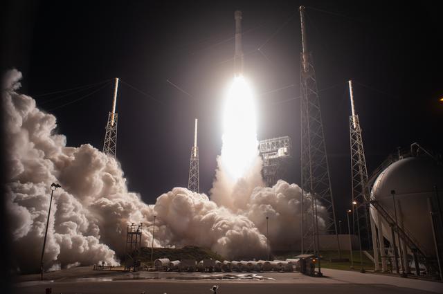 NASA image: CCP Boeing OFT ULA Rocket Liftoff
