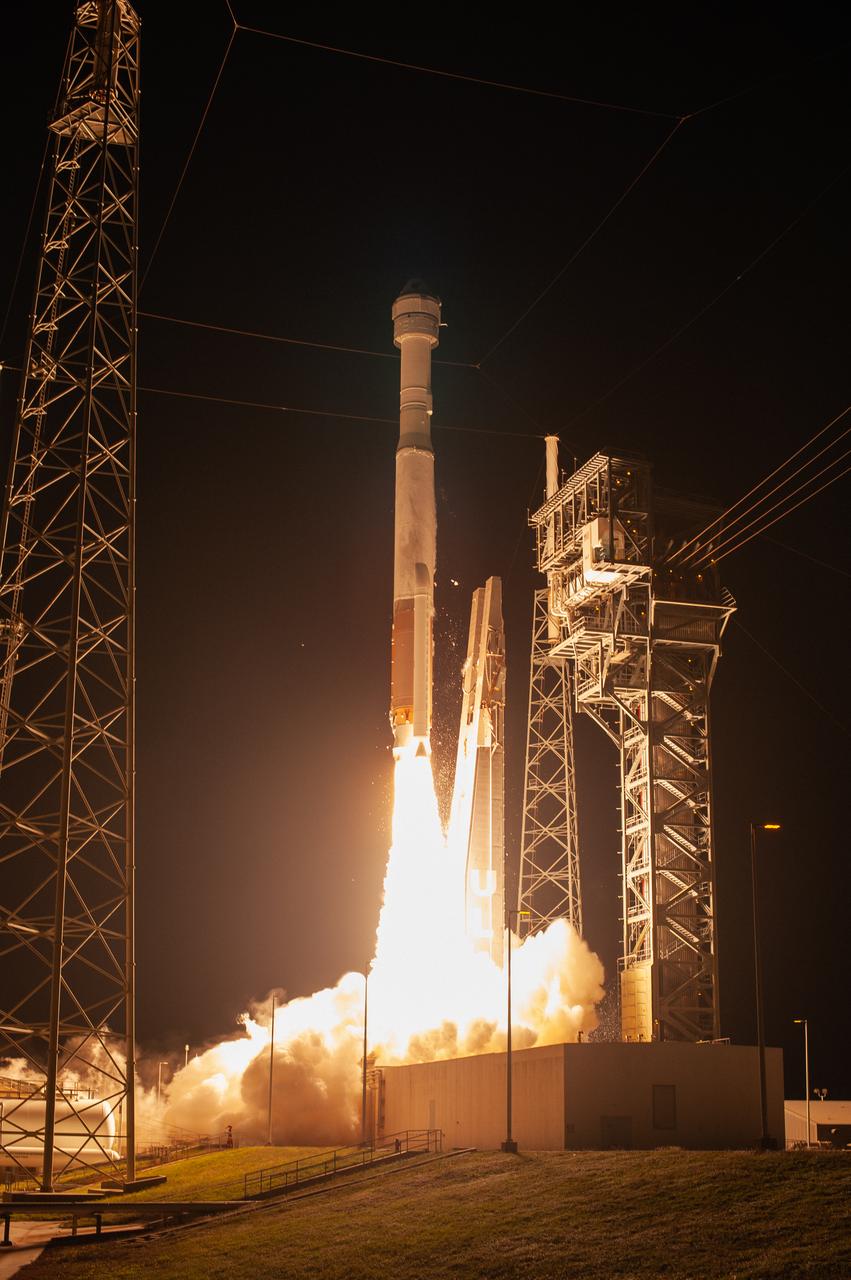A two-stage United Launch Alliance Atlas V rocket lifts off from Space Launch Complex 41 at Cape Canaveral Air Force Station in Florida for Boeing’s Orbital Flight Test, Dec. 20, 2019. Liftoff occurred at 6:36 a.m. EST. The uncrewed Orbital Flight Test is the Starliner’s first flight for NASA’s Commercial Crew Program.
