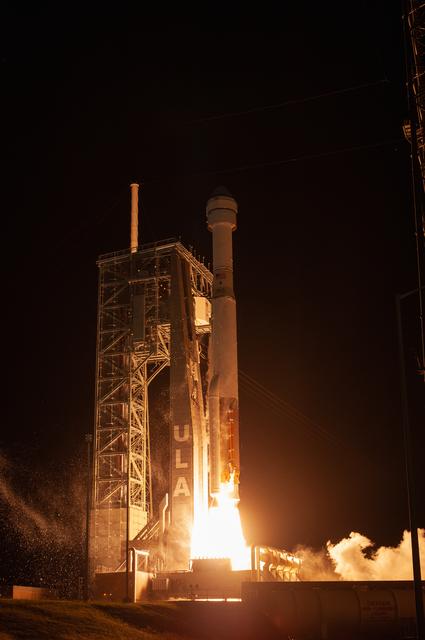 NASA image: CCP Boeing OFT ULA Rocket Liftoff