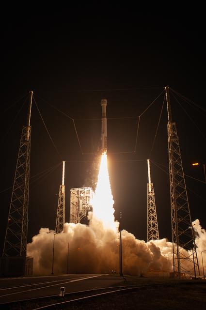 NASA image: CCP Boeing OFT ULA Rocket Liftoff