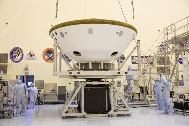 NASA image: Mars 2020 Lift Activities in PHSF