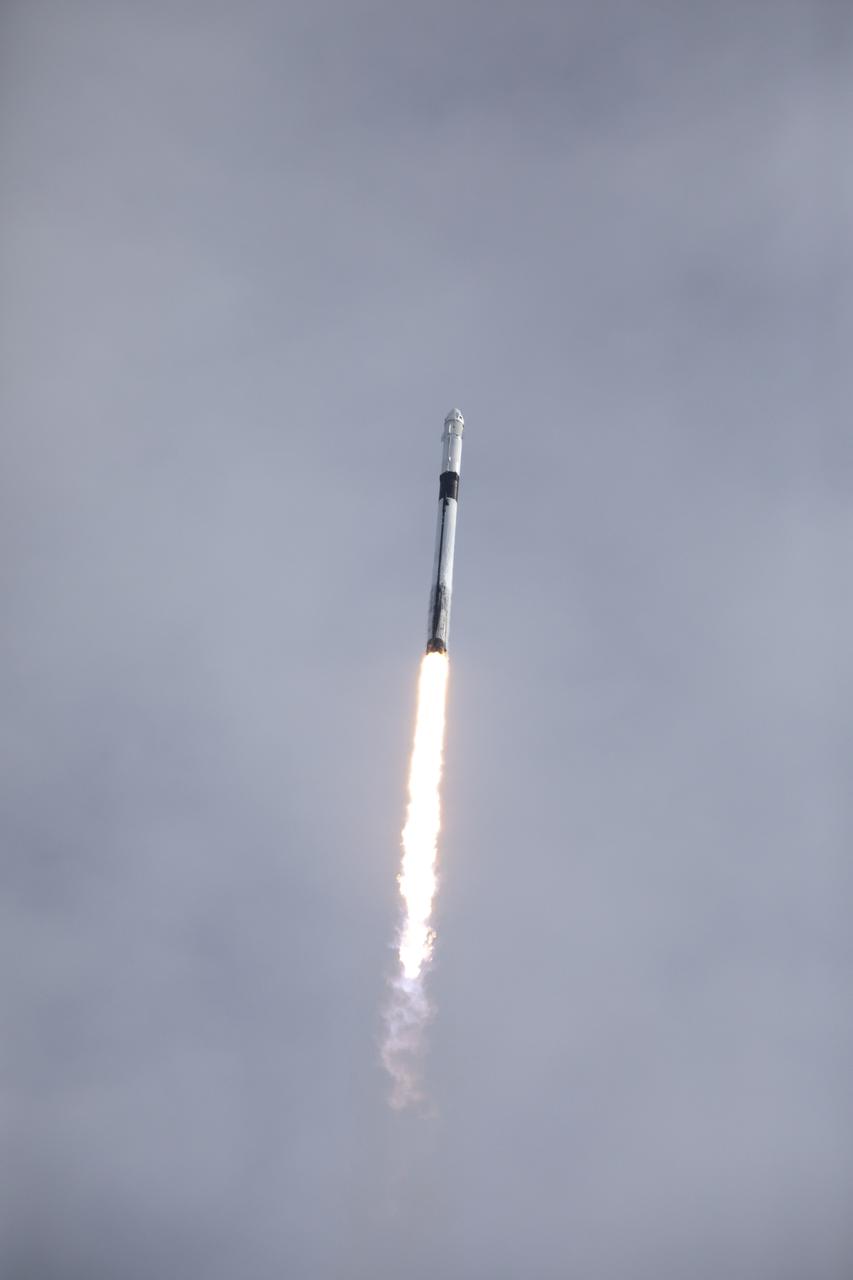 A SpaceX Falcon 9 rocket lifts off from Launch Complex 39A at NASA’s Kennedy Space Center in Florida at 10:30 a.m. EST on Jan. 19, 2020, carrying the Crew Dragon spacecraft on the company’s uncrewed In-Flight Abort Test. The flight test demonstrated the spacecraft’s escape capabilities in preparation for crewed flights to the International Space Station as part of the agency’s Commercial Crew Program. 