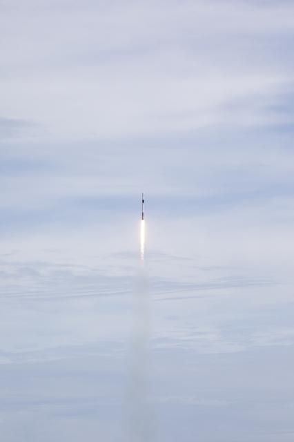 NASA image: SpaceX In-Flight Abort Test - Launch, Press Site