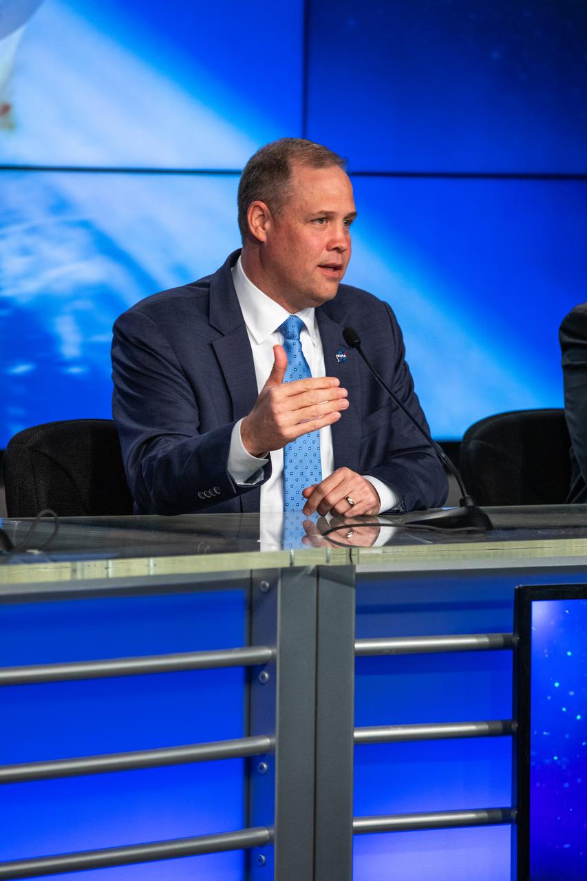 NASA Administrator Jim Bridenstine speaks during a briefing at the agency’s Kennedy Space Center in Florida following the uncrewed In-Flight Abort Test on Jan. 19, 2020. From left to right are Kathy Lueders, program manager, NASA’s Commercial Crew Program; Bridenstine; and Elon Musk, chief engineer, SpaceX. During the flight test, a SpaceX Falcon 9 rocket and Crew Dragon spacecraft lifted off from Kennedy’s Launch Complex 39A and began a planned launch-abort sequence demonstrating the spacecraft’s escape capabilities. The Crew Dragon splashed down in the Atlantic Ocean as expected. The In-Flight Abort Test is a critical milestone in preparation for crewed flights to the International Space Station as part of the agency’s Commercial Crew Program.