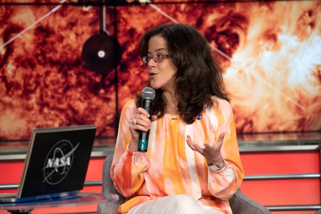 NASA image: Solar Orbiter Science Briefing (in Spanish) - Facebook Live Event