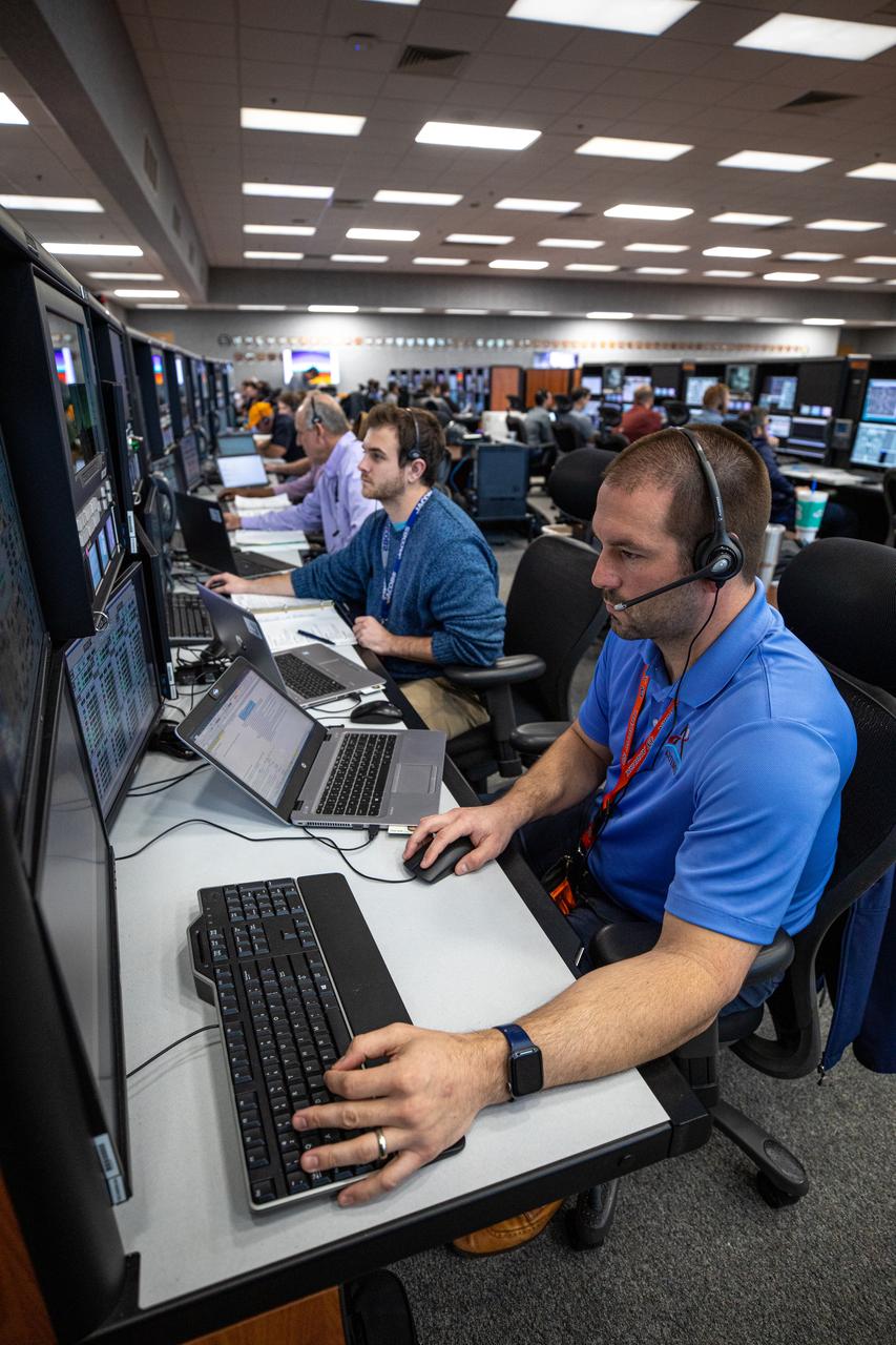Members of the Artemis I launch team participate in a countdown simulation inside the Launch Control Center’s Firing Room 1 at NASA’s Kennedy Space Center in Florida on Feb. 3, 2020. Under the leadership of Launch Director Charlie Blackwell-Thompson, a team of nearly 100 engineers from Orion, Space Launch System (SLS) and NASA’s Exploration Ground Systems came together to work through a series of simulated challenges, as well as a final countdown procedure. During these exercises, different issues were introduced to familiarize the team with launch day operations, while providing them with an opportunity to practice how they would handle those issues in real-time. Artemis I will be the first integrated test flight of the Orion spacecraft and SLS rocket – the system that will ultimately land the first woman and the next man on the Moon.