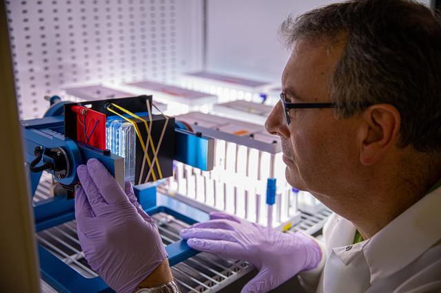 NASA image: Microgravity Simulation Support Facility