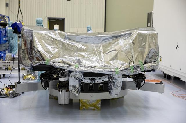 NASA image: Mars 2020 Rover Unbagging in PHSF