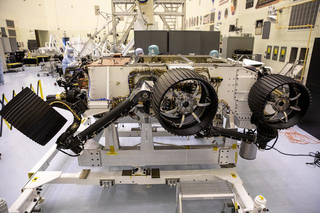 NASA image: Mars 2020 Rover Processing in PHSF - Cleaning