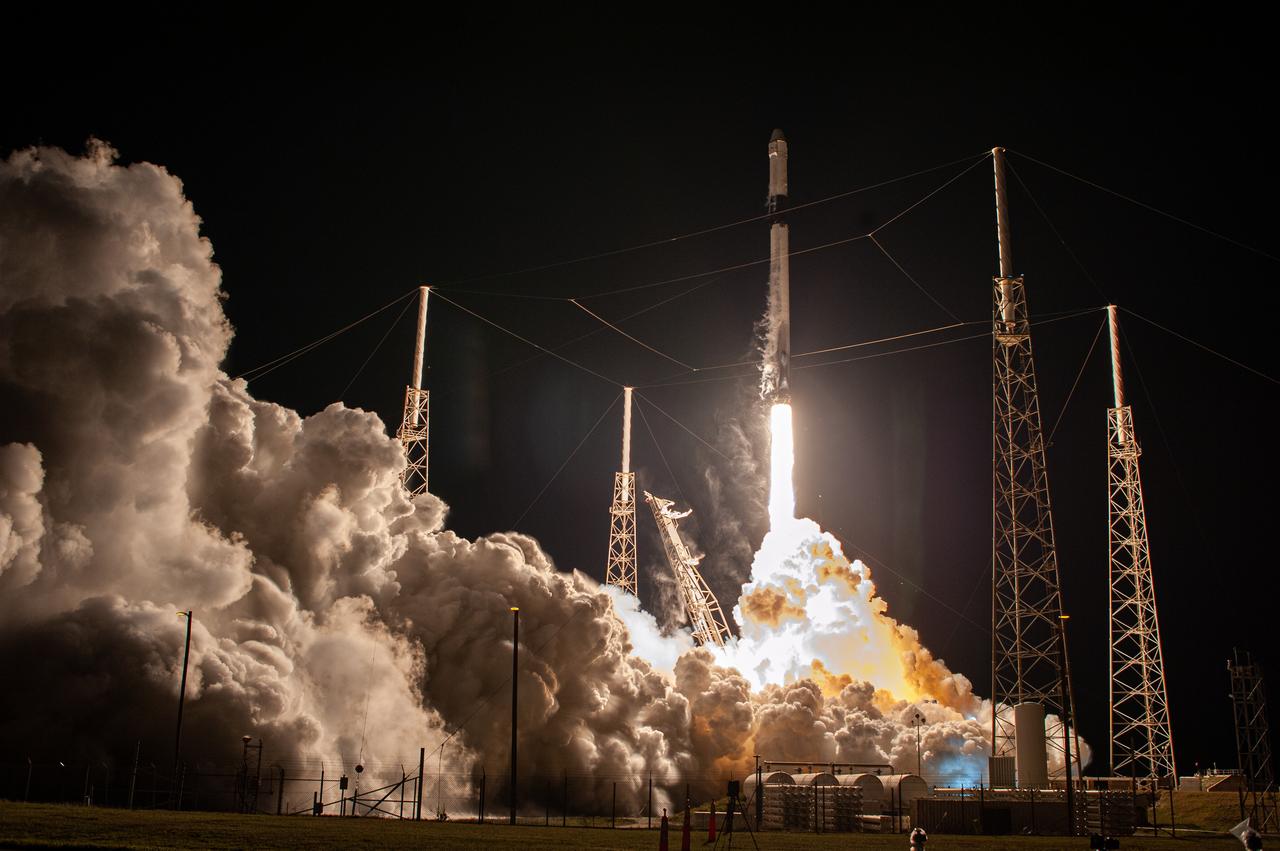A SpaceX Falcon 9 rocket lifts off from Space Launch Complex 40 at Cape Canaveral Air Force Station in Florida at 11:50 p.m. EST on March 6, 2020, carrying the uncrewed cargo Dragon spacecraft on its journey to the International Space Station for NASA and SpaceX’s 20th Commercial Resupply Services (CRS-20) mission. Dragon will deliver more than 4,300 pounds of science investigations and cargo to the orbiting laboratory. 