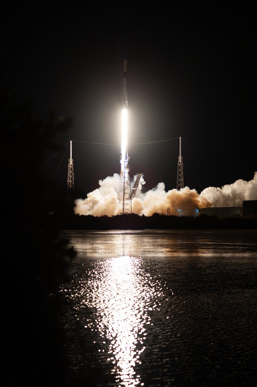 A SpaceX Falcon 9 rocket lifts off from Space Launch Complex 40 at Cape Canaveral Air Force Station in Florida at 11:50 p.m. EST on March 6, 2020, carrying the uncrewed cargo Dragon spacecraft on its journey to the International Space Station for NASA and SpaceX’s 20th Commercial Resupply Services (CRS-20) mission. Dragon will deliver more than 5,600 pounds of science investigations and cargo to the orbiting laboratory.