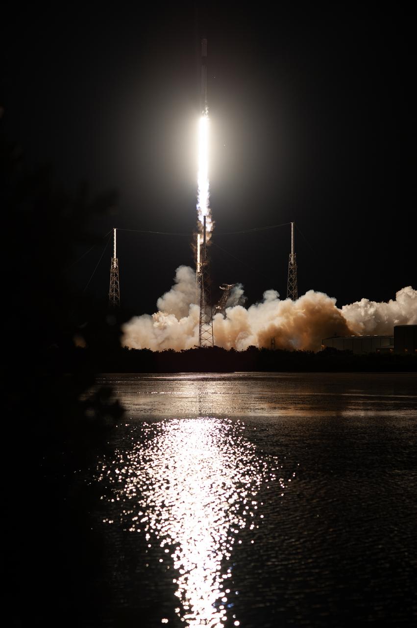 A SpaceX Falcon 9 rocket lifts off from Space Launch Complex 40 at Cape Canaveral Air Force Station in Florida at 11:50 p.m. EST on March 6, 2020, carrying the uncrewed cargo Dragon spacecraft on its journey to the International Space Station for NASA and SpaceX’s 20th Commercial Resupply Services (CRS-20) mission. Dragon will deliver more than 5,600 pounds of science investigations and cargo to the orbiting laboratory.