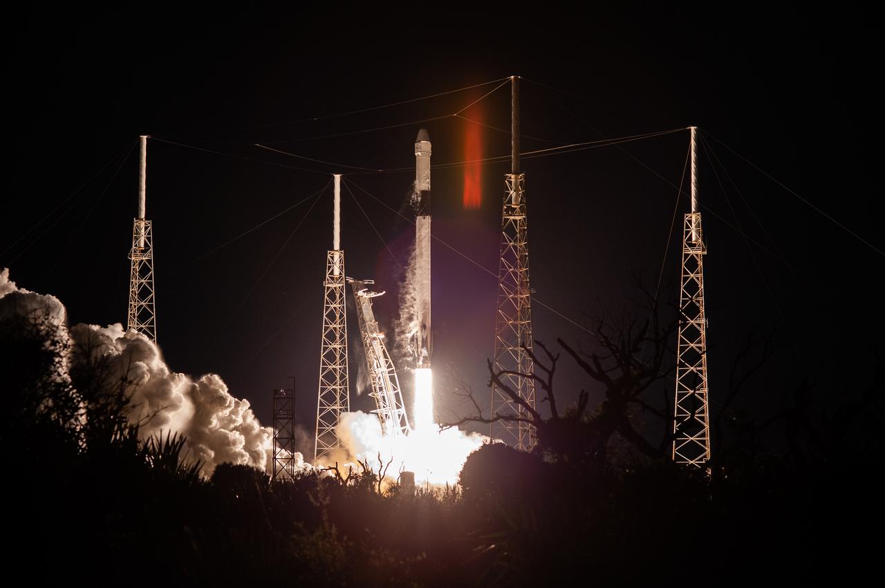 A SpaceX Falcon 9 rocket lifts off from Space Launch Complex 40 at Cape Canaveral Air Force Station in Florida at 11:50 p.m. EST on March 6, 2020, carrying the uncrewed cargo Dragon spacecraft on its journey to the International Space Station for NASA and SpaceX’s 20th Commercial Resupply Services (CRS-20) mission. Dragon will deliver more than 4,300 pounds of science investigations and cargo to the orbiting laboratory. 