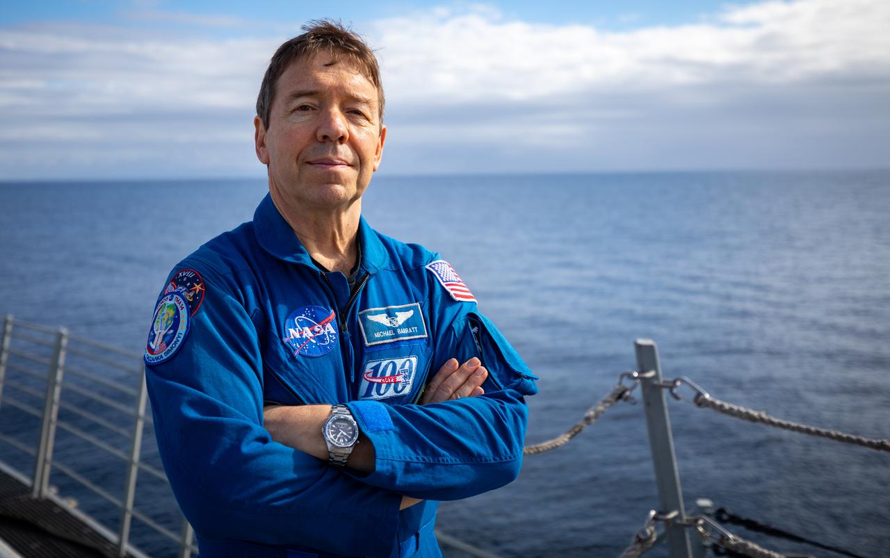 Astronaut Michael Barratt observes Underway Recovery Test-8 aboard the USS John P. Murtha. During the test, NASA’s Landing and Recovery Team practiced bringing Orion into the well deck of the ship to ensure recovery procedure timelines are validated as NASA plans to send Artemis I around the Moon and splashdown in the Pacific Ocean.