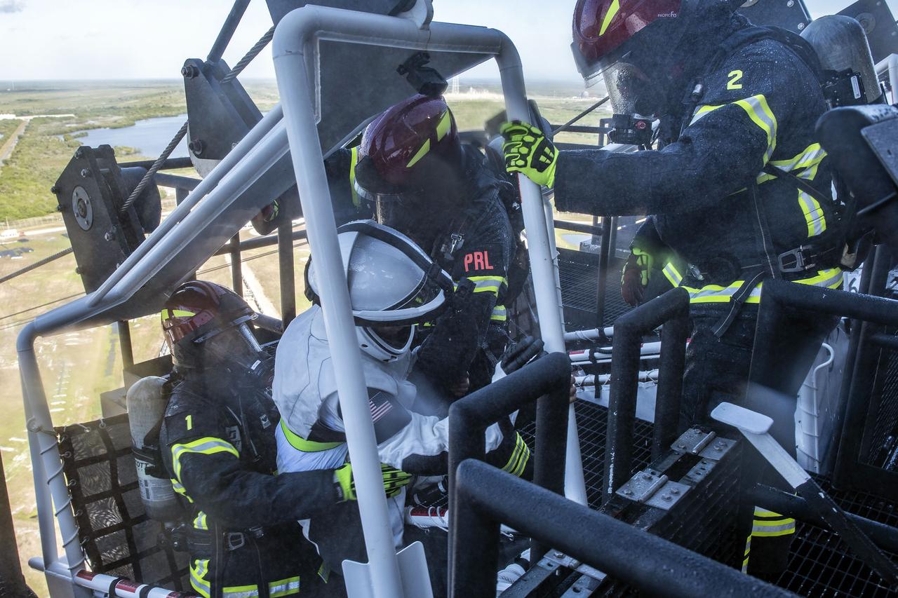 On Friday, April 3, 2020, NASA and SpaceX completed an end-to-end demonstration of the teams’ ability to safely evacuate crew members from the Fixed Service Structure during an emergency situation at Launch Complex 39A at NASA’s Kennedy Space Center in Florida. 