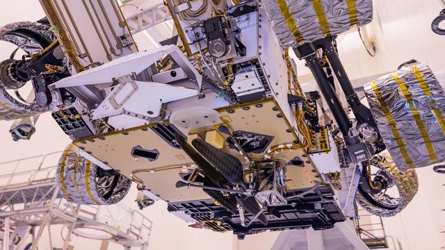 NASA image: Mars 2020 Perseverance Helicopter Installation